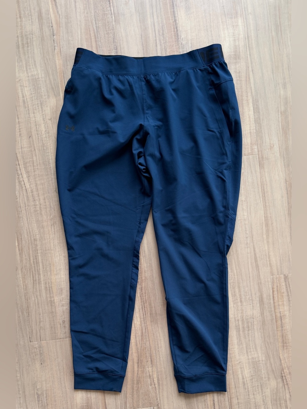 UA women’s lightweight joggers